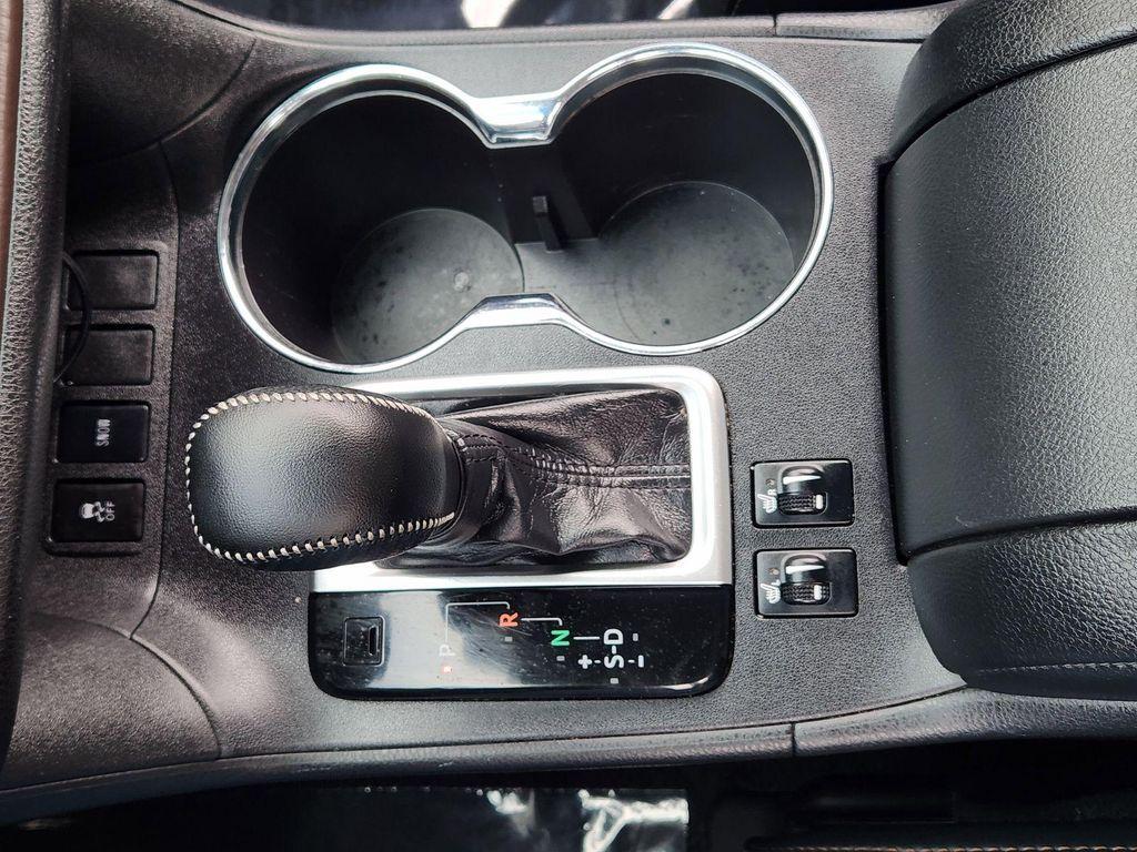 used 2019 Toyota Highlander car, priced at $21,414