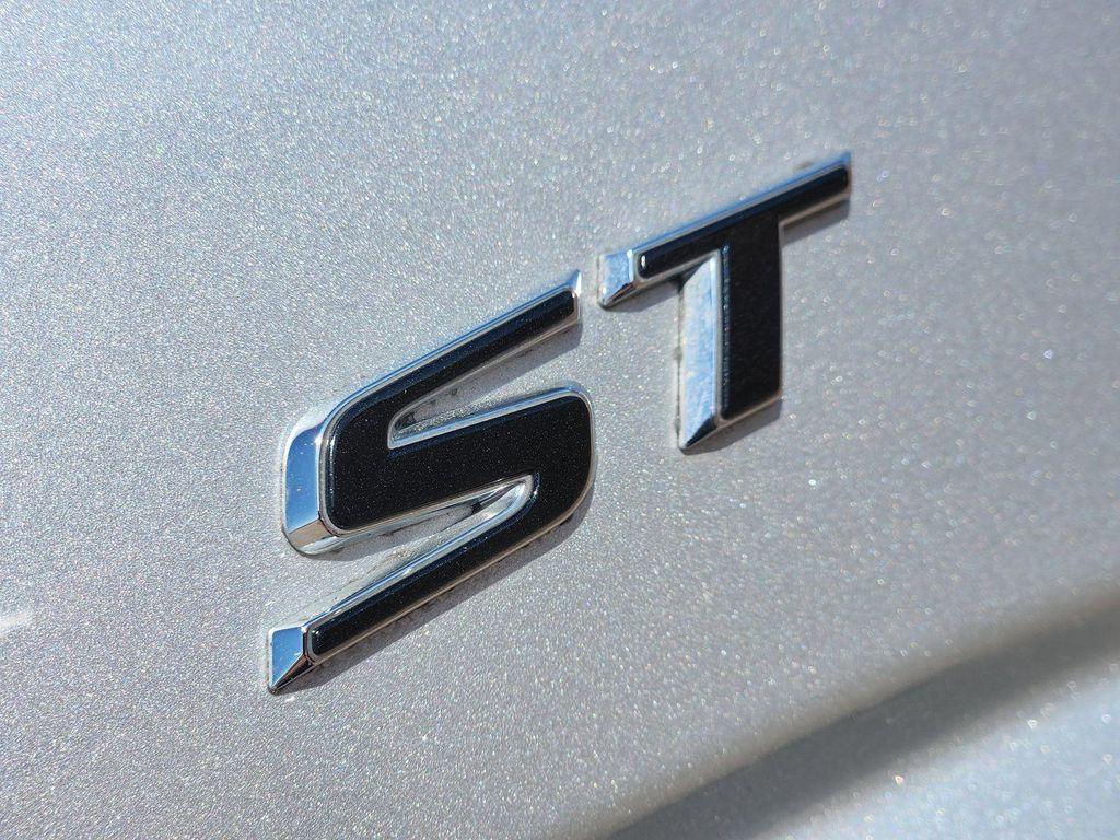 used 2022 Buick Enclave car, priced at $28,669