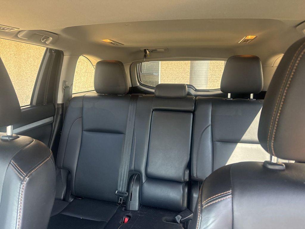 used 2019 Toyota Highlander car, priced at $26,391