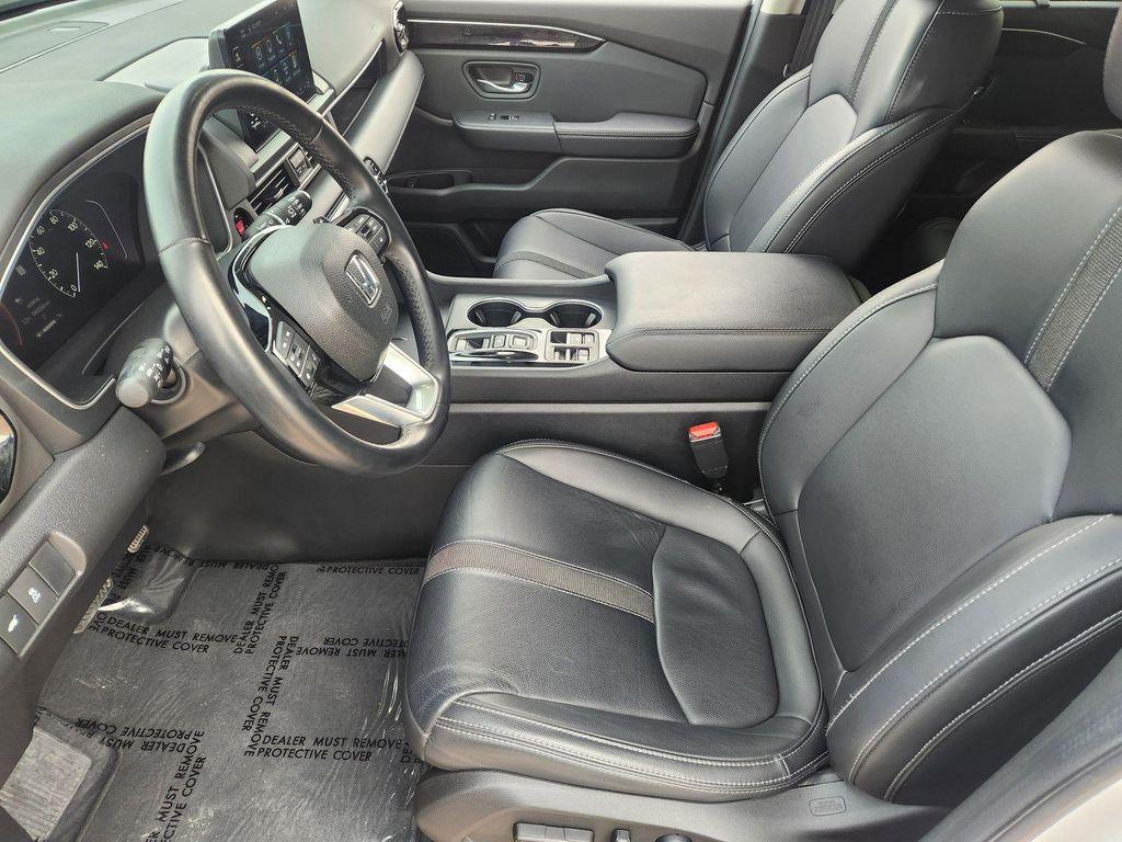 used 2024 Honda Pilot car, priced at $41,561