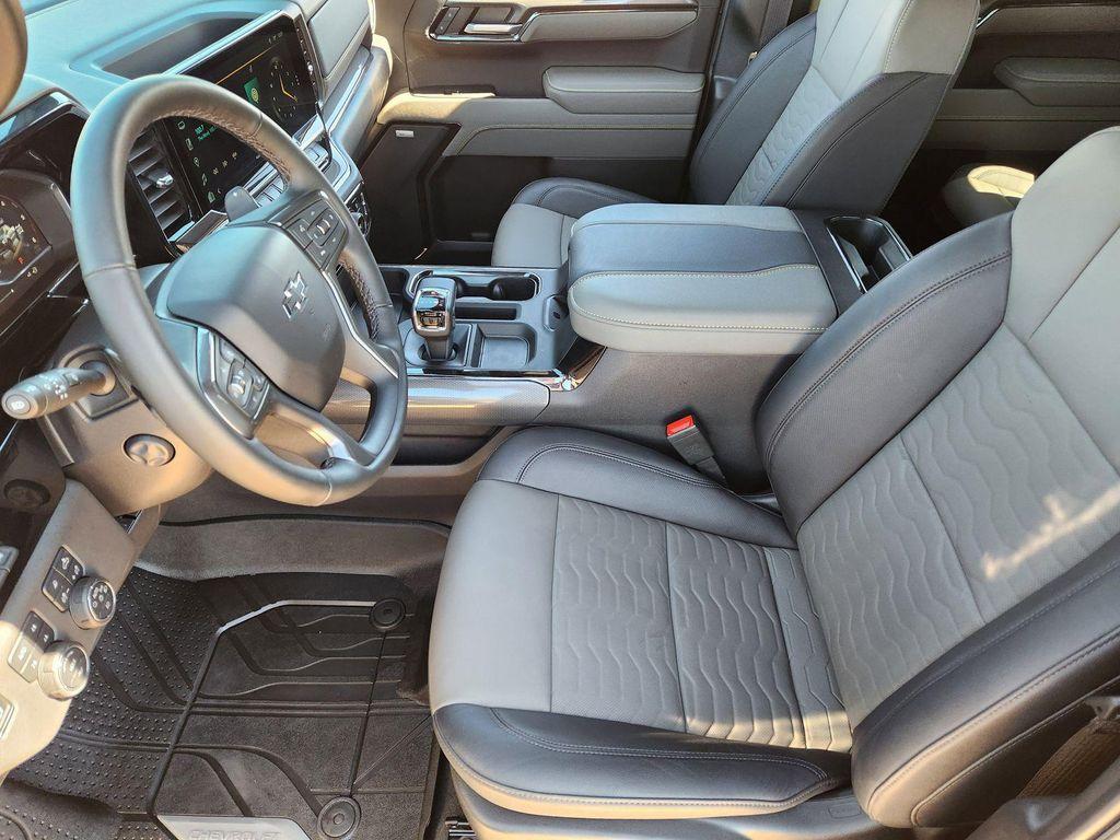 used 2025 Chevrolet Silverado 1500 car, priced at $60,670