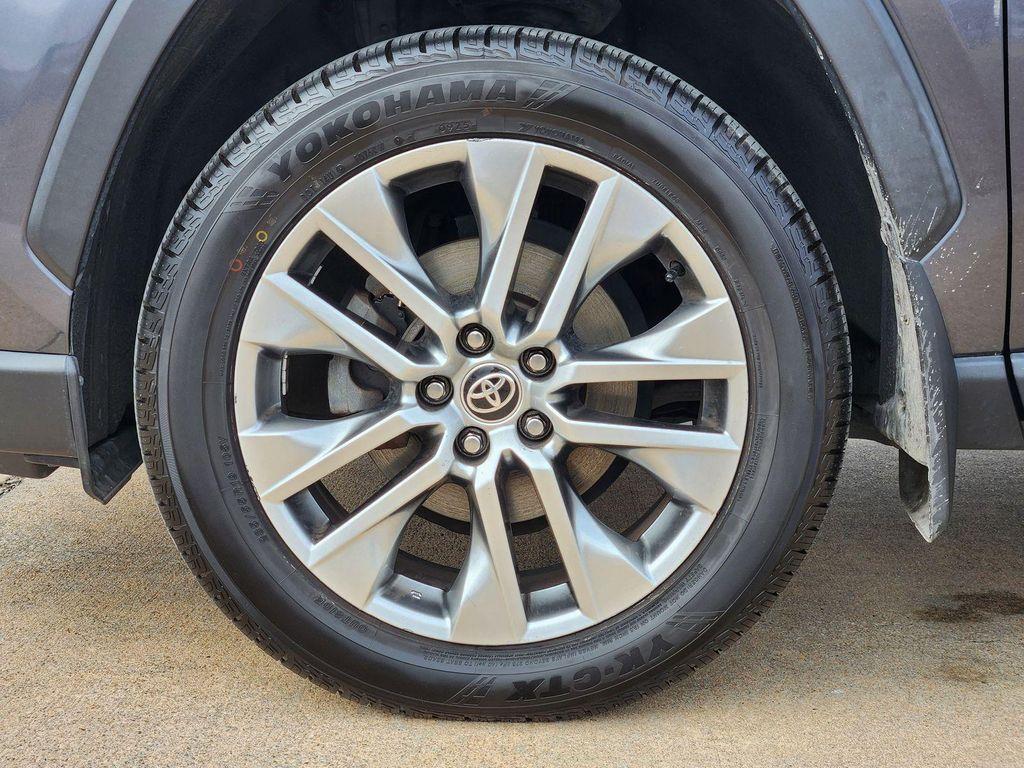 used 2022 Toyota RAV4 car, priced at $28,135