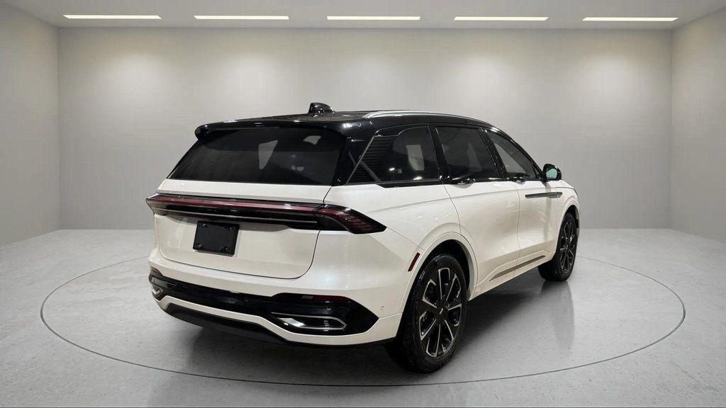 used 2024 Lincoln Nautilus car, priced at $51,987