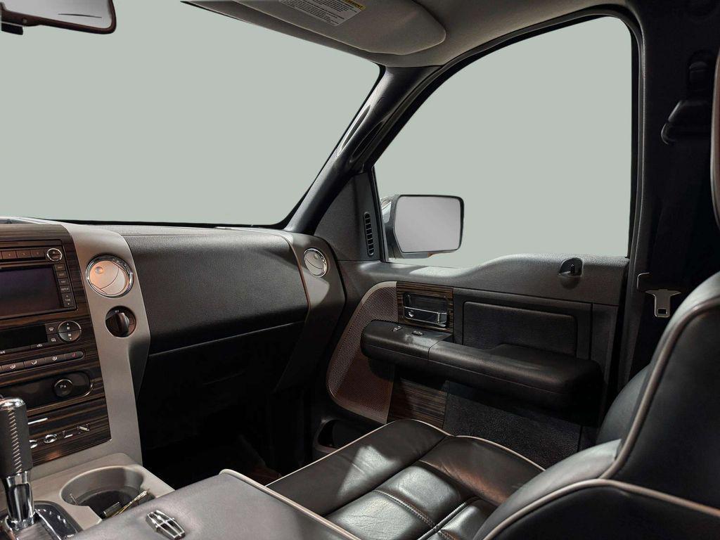 used 2007 Lincoln Mark LT car, priced at $39,995