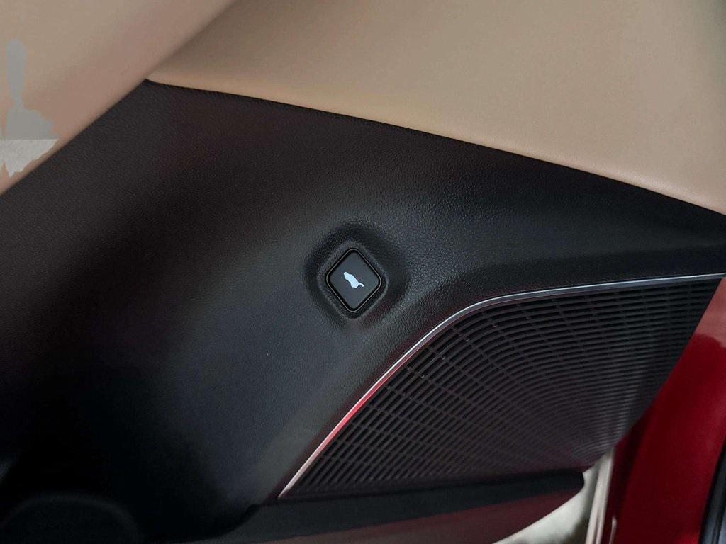 used 2025 Acura MDX car, priced at $47,995