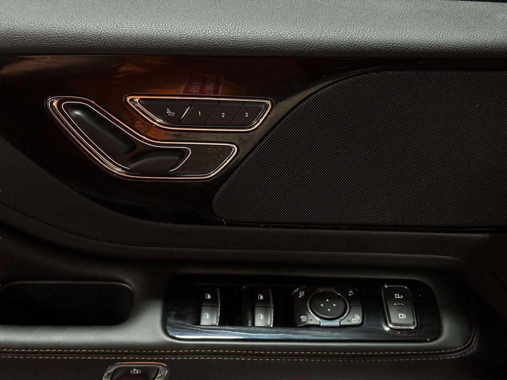 used 2025 Lincoln Aviator car, priced at $59,995