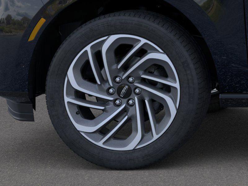 new 2025 Lincoln Navigator car, priced at $101,452