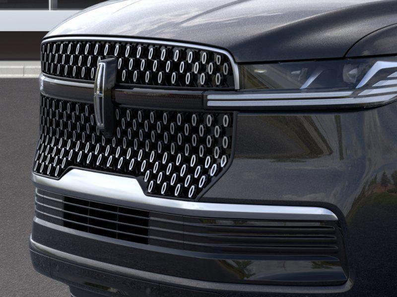 new 2025 Lincoln Navigator car, priced at $100,719