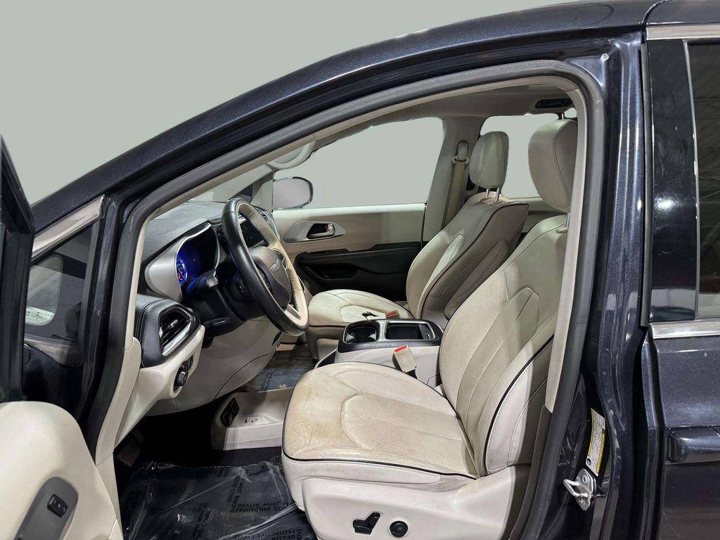 used 2019 Chrysler Pacifica Hybrid car, priced at $19,495