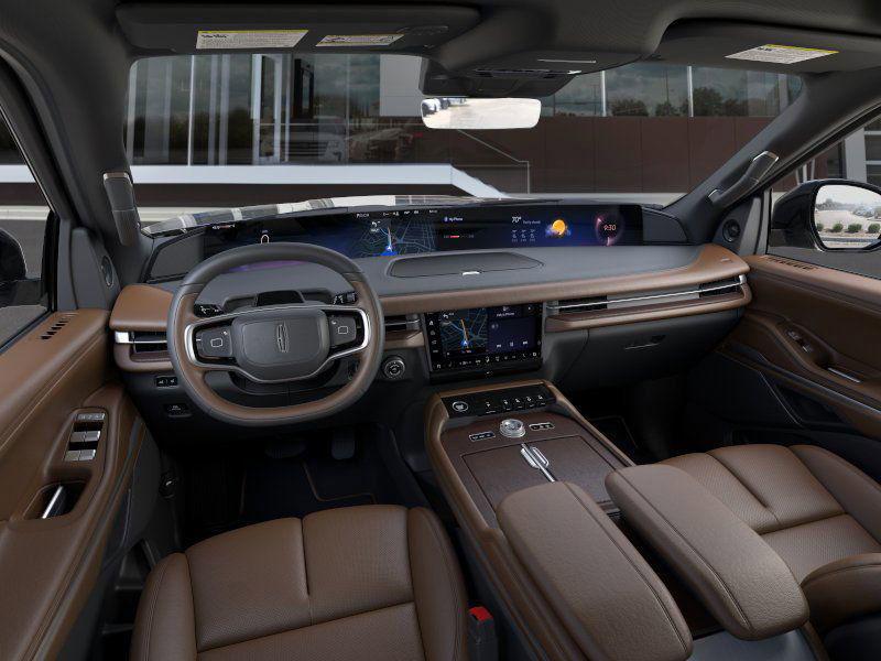 new 2025 Lincoln Navigator car, priced at $97,857