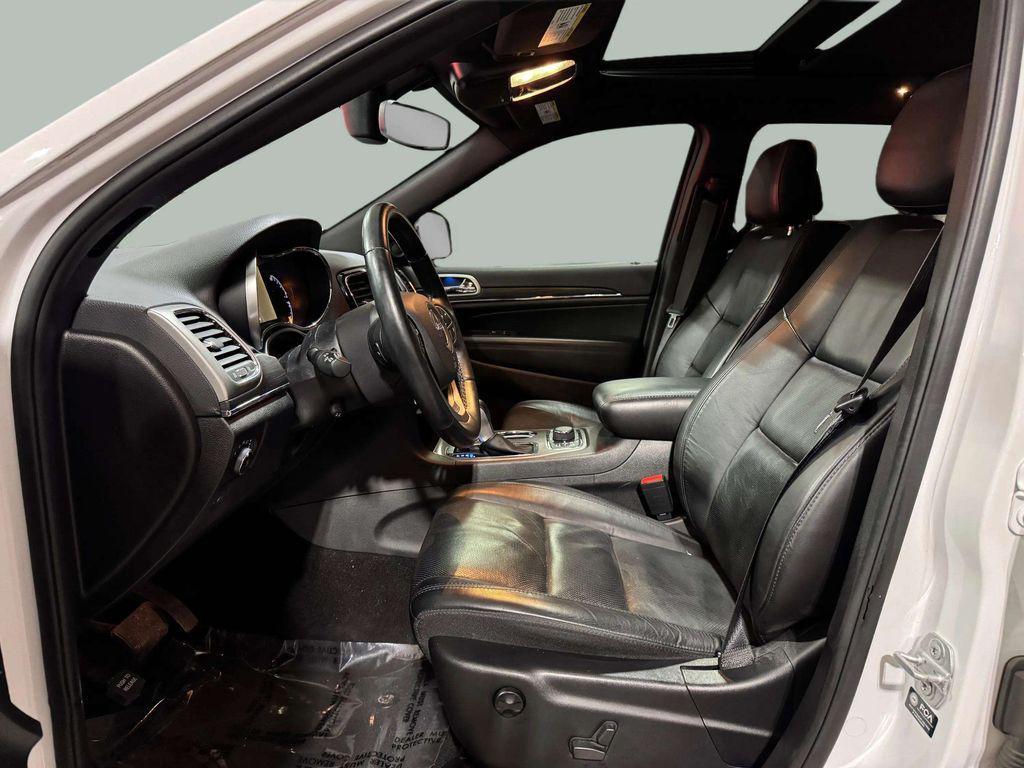 used 2021 Jeep Grand Cherokee car, priced at $22,995