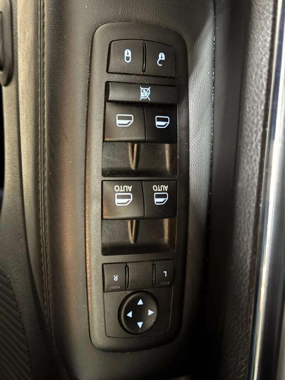 used 2021 Jeep Grand Cherokee car, priced at $22,995