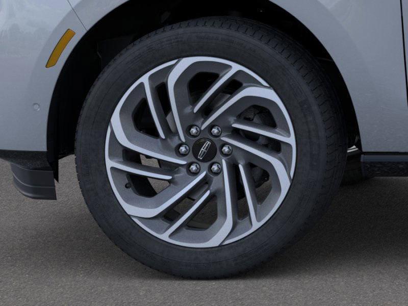 new 2025 Lincoln Navigator car, priced at $100,648