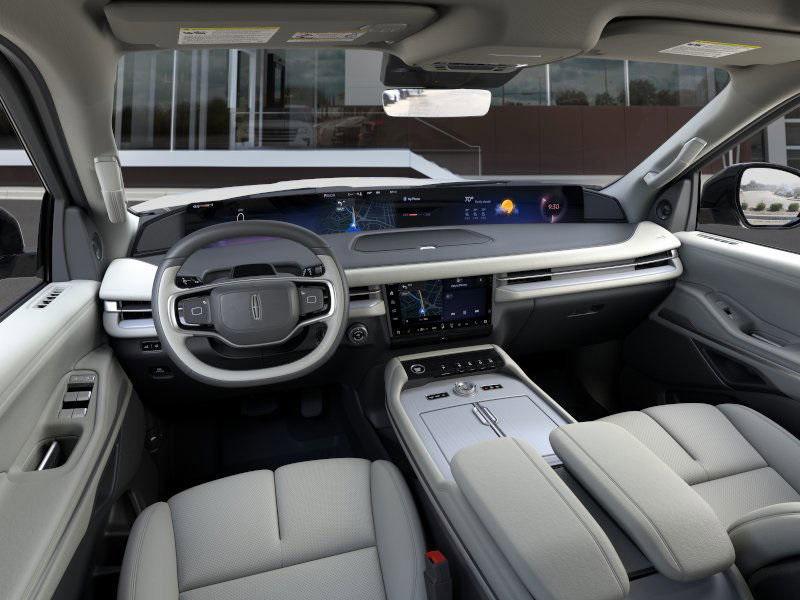 new 2025 Lincoln Navigator car, priced at $104,614