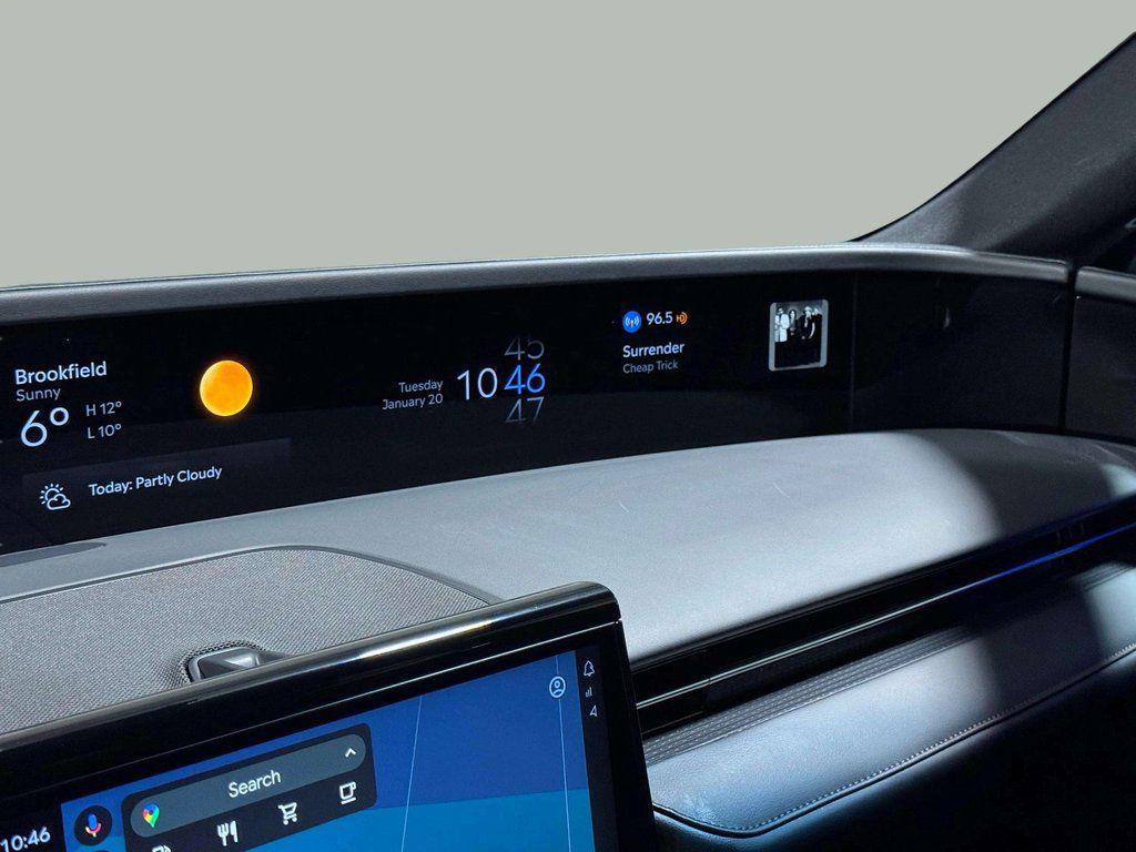 used 2024 Lincoln Nautilus car, priced at $48,987