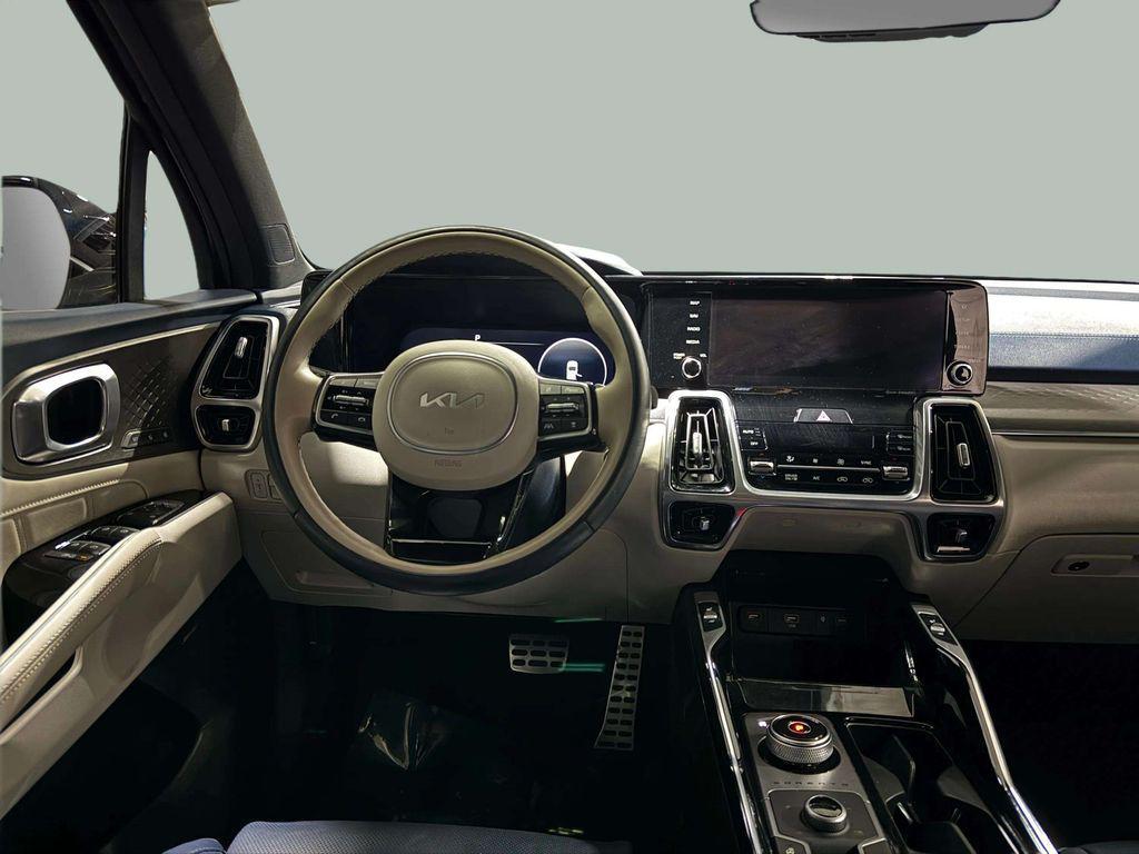 used 2023 Kia Sorento Hybrid car, priced at $29,995