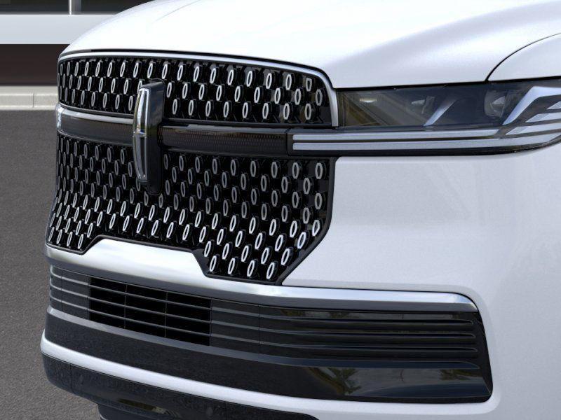 new 2025 Lincoln Navigator car, priced at $102,114