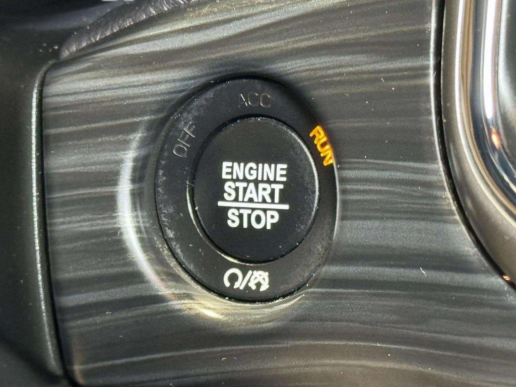 used 2020 Jeep Grand Cherokee car, priced at $20,000