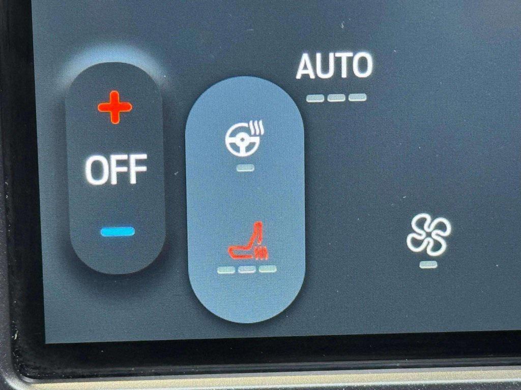 used 2023 Ford Edge car, priced at $20,000