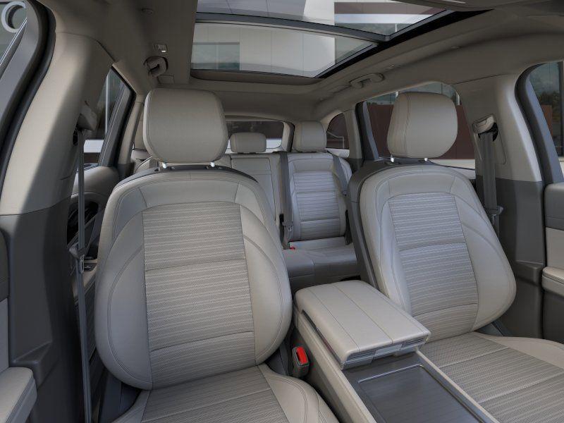 new 2025 Lincoln Nautilus car, priced at $63,919