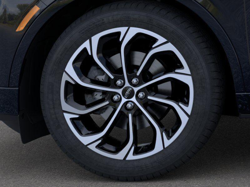 new 2025 Lincoln Nautilus car, priced at $63,919