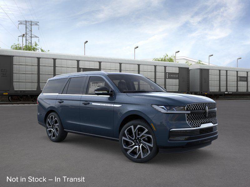 new 2026 Lincoln Navigator car, priced at $98,819