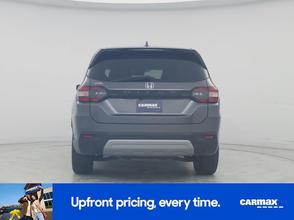 used 2025 Honda Pilot car, priced at $39,998