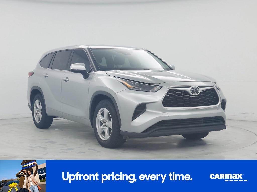 used 2022 Toyota Highlander car, priced at $27,998
