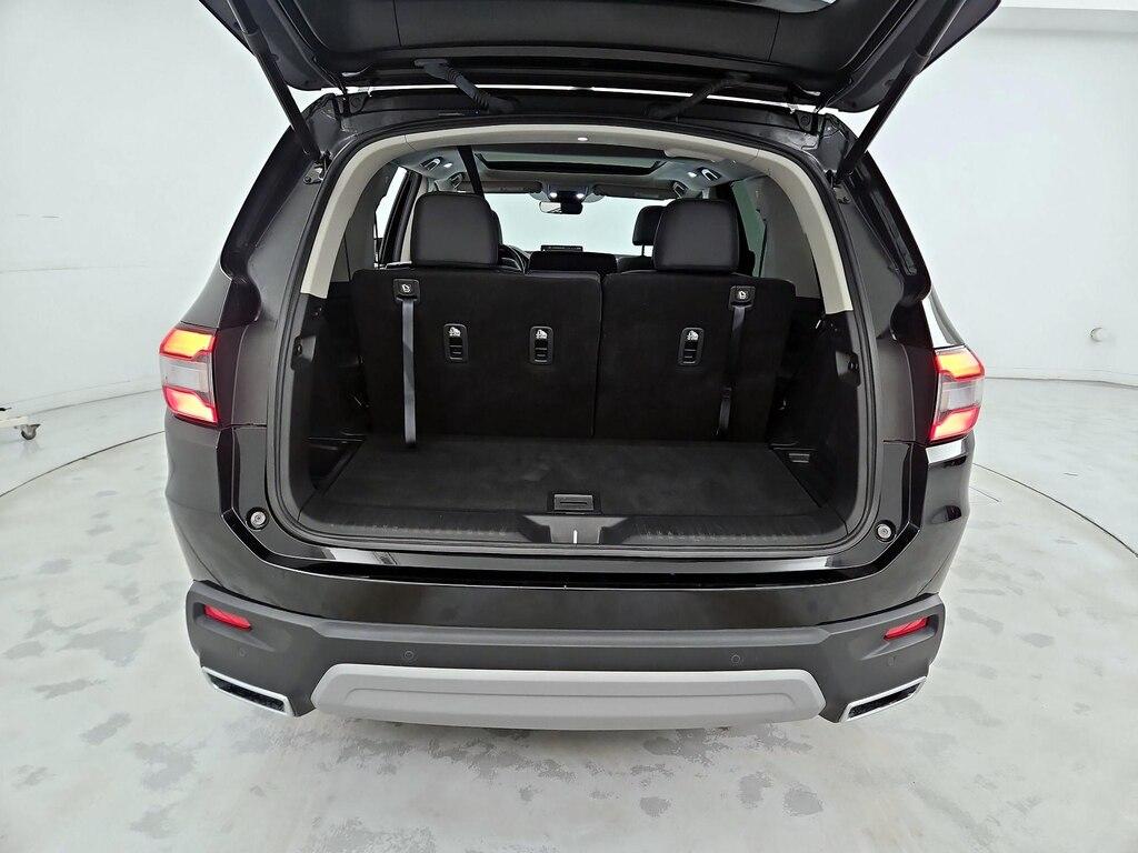 used 2025 Honda Pilot car, priced at $43,998