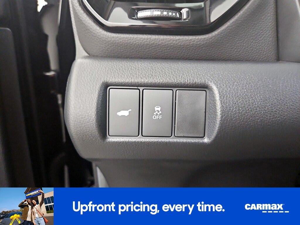 used 2025 Honda Pilot car, priced at $43,998