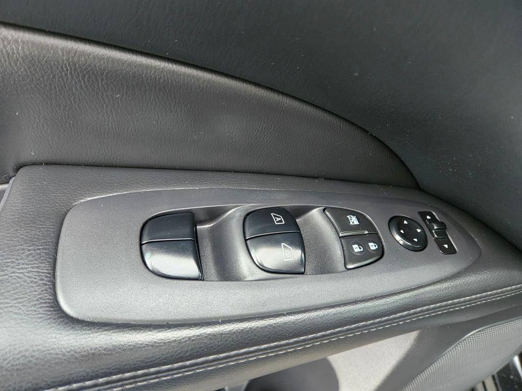 used 2014 Nissan Pathfinder car, priced at $5,999