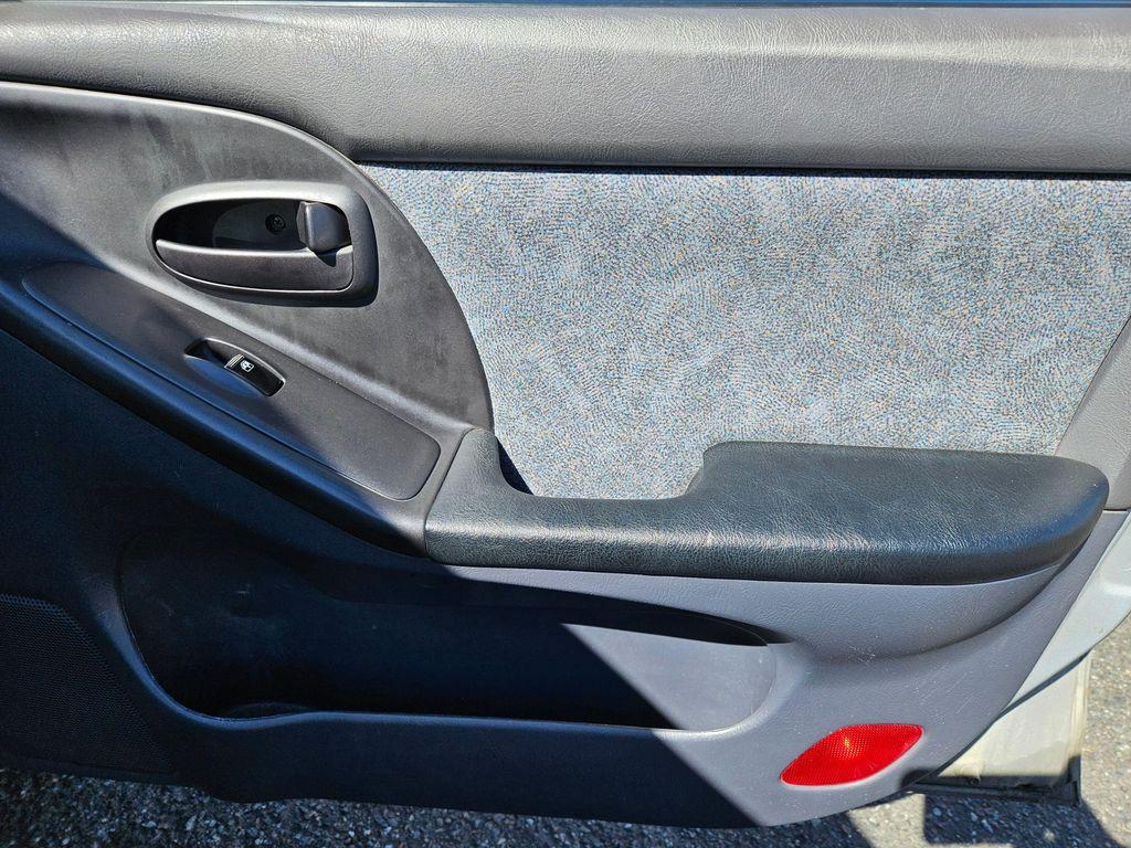 used 2001 Hyundai Elantra car, priced at $1,499