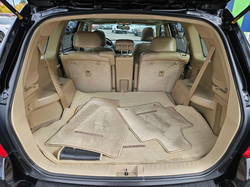 used 2009 Toyota Highlander car, priced at $7,999