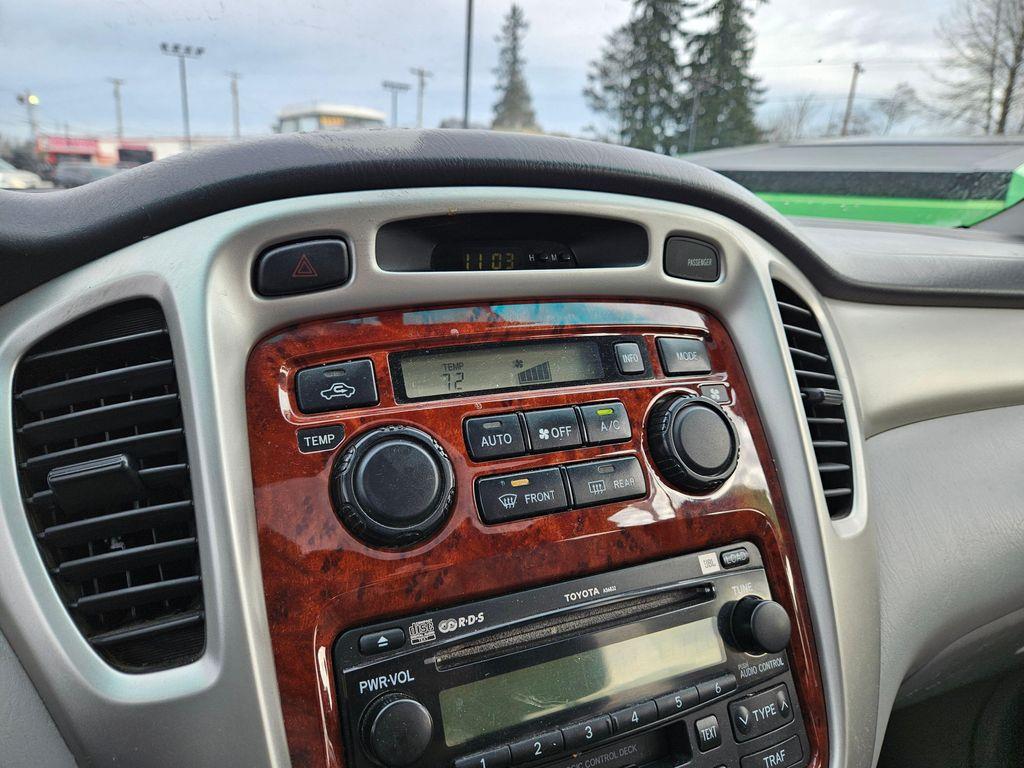 used 2007 Toyota Highlander car, priced at $5,999