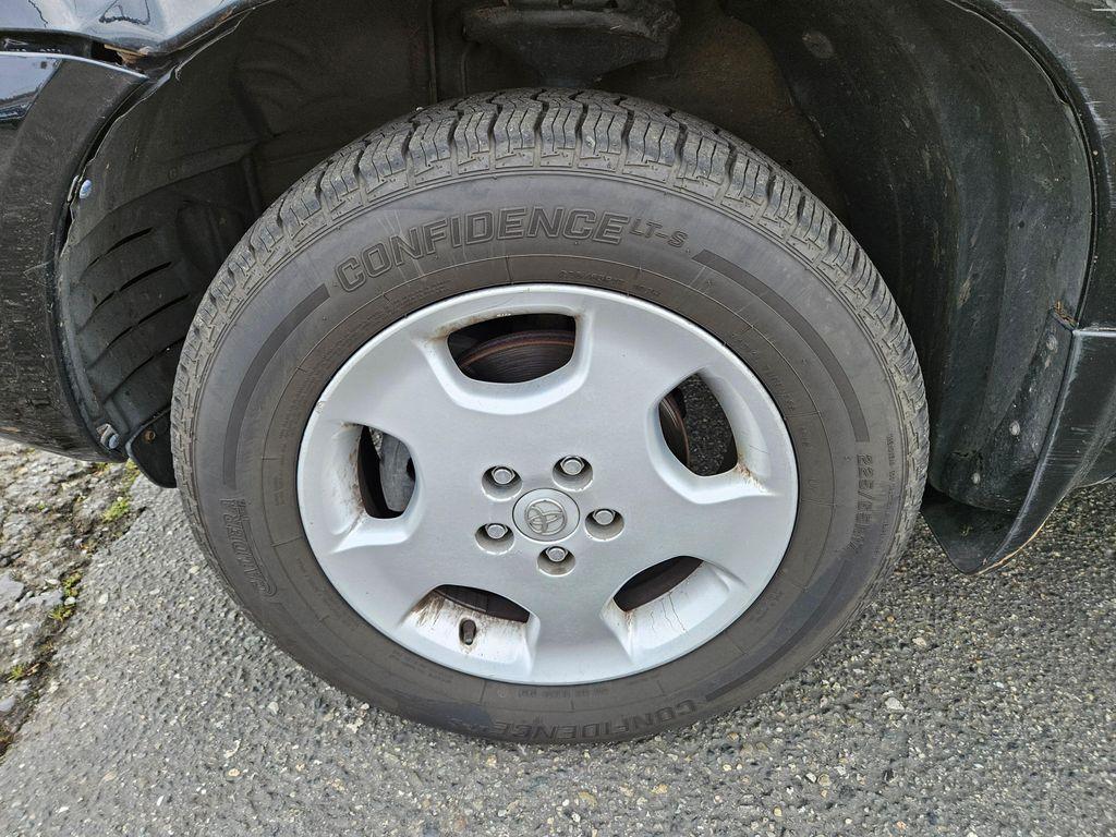 used 2007 Toyota Highlander car, priced at $5,999