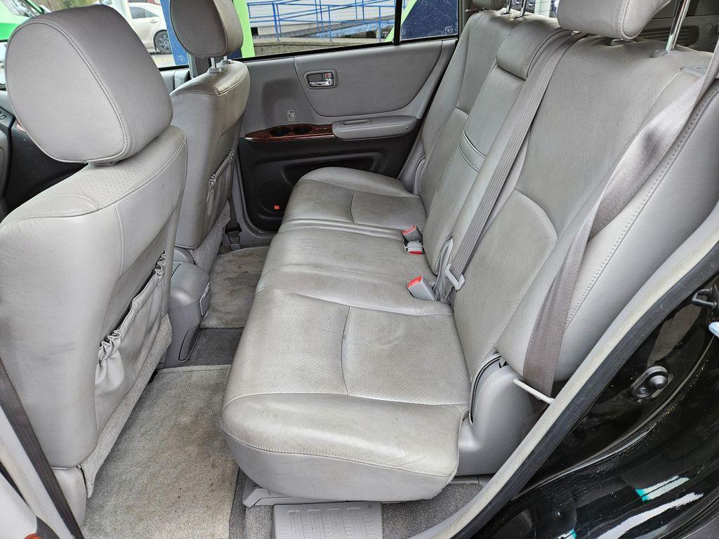 used 2007 Toyota Highlander car, priced at $5,999