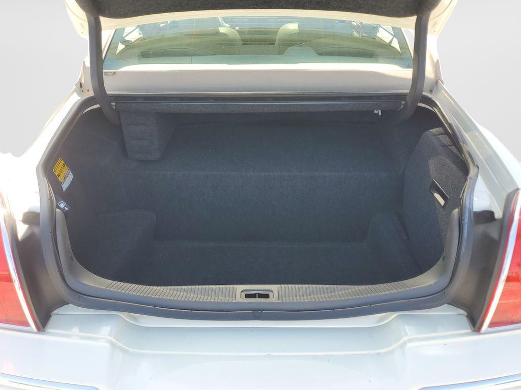 used 2004 Lincoln Town Car car, priced at $10,988