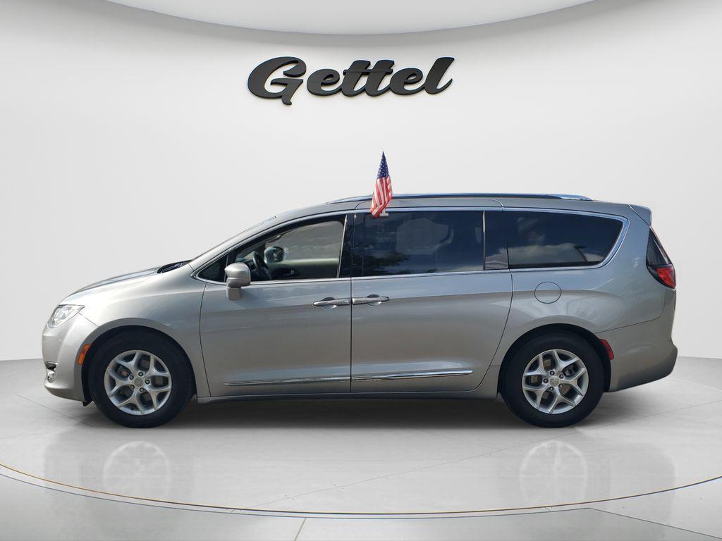 used 2017 Chrysler Pacifica car, priced at $13,872