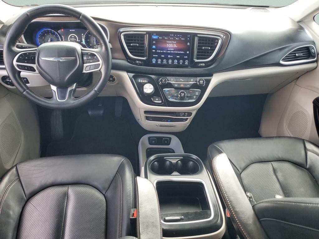 used 2017 Chrysler Pacifica car, priced at $13,872