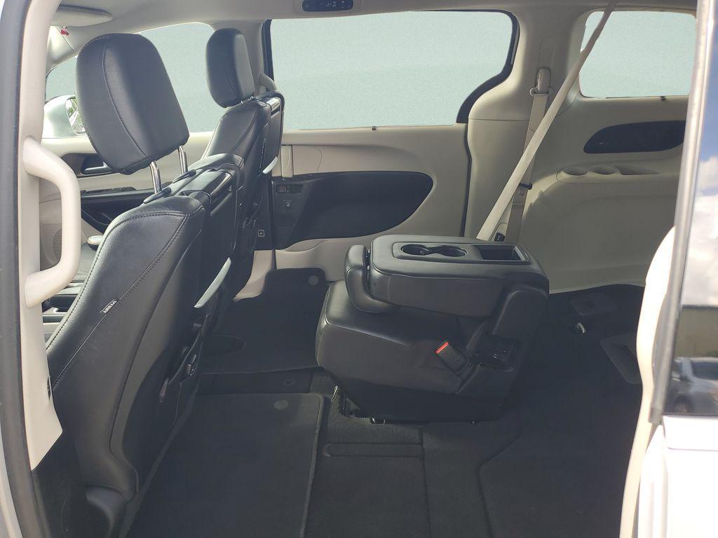 used 2017 Chrysler Pacifica car, priced at $13,872