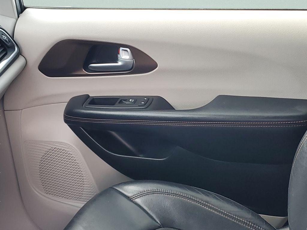 used 2017 Chrysler Pacifica car, priced at $13,872