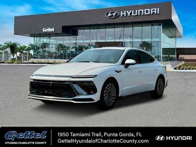 new 2025 Hyundai Sonata Hybrid car, priced at $26,178