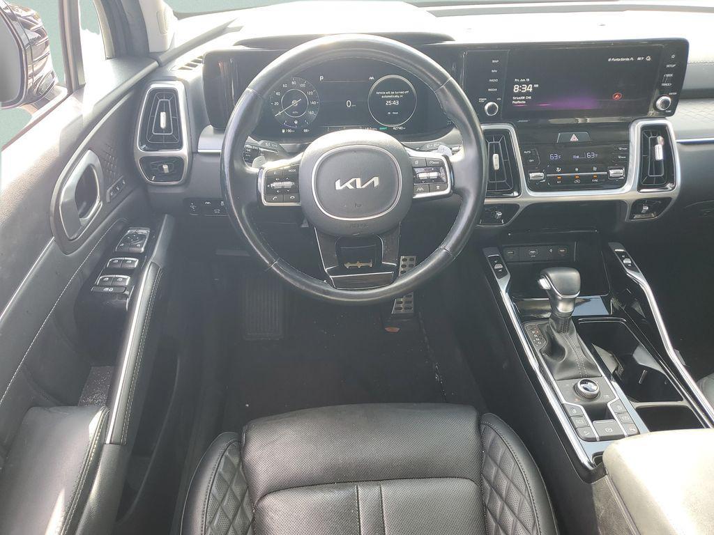 used 2023 Kia Sorento car, priced at $31,381