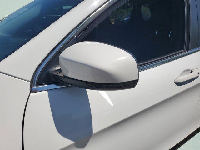 used 2019 Jeep Cherokee car, priced at $12,789