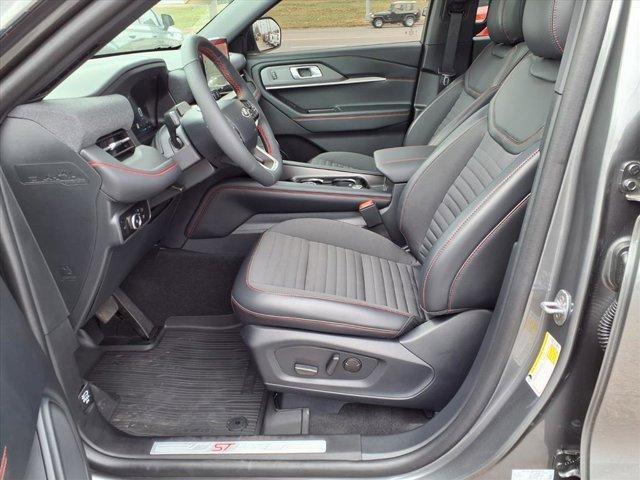used 2025 Ford Explorer car, priced at $45,900