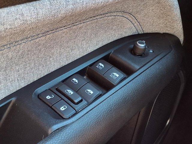 used 2022 Jeep Compass car, priced at $20,900