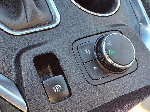 used 2022 Chevrolet Traverse car, priced at $20,900