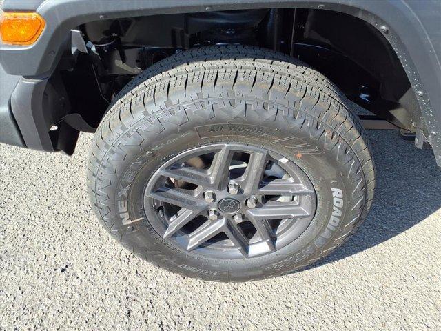 new 2026 Jeep Wrangler car, priced at $40,650