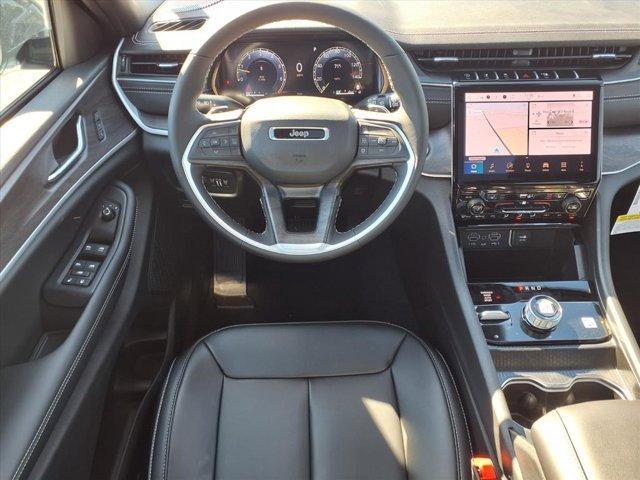 new 2025 Jeep Grand Cherokee car, priced at $46,292