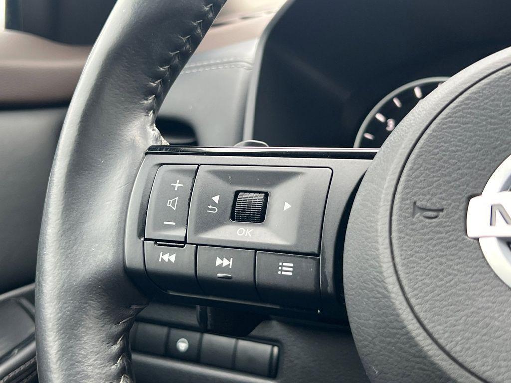 used 2021 Nissan Rogue car, priced at $23,291